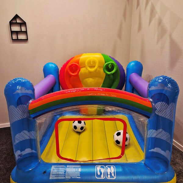 Piepūšamā atrakcija mazajiem